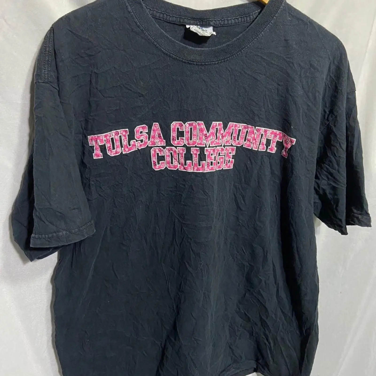 Vintage Fashion Community - เสื้อยืดวินเทจยุค 90s Tulsa Community College ไซส์
