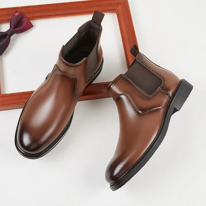 Vintage Fashion Mens - รองเท้าบูทหนังผู้ชายสไตล์วินเทจ งานแฮนด์เมดสุดหรู คอลเลคชั่นฤดูใบไม้ผลิ 2026 แฟชั่นใหม่ สไตล์อังกฤษ