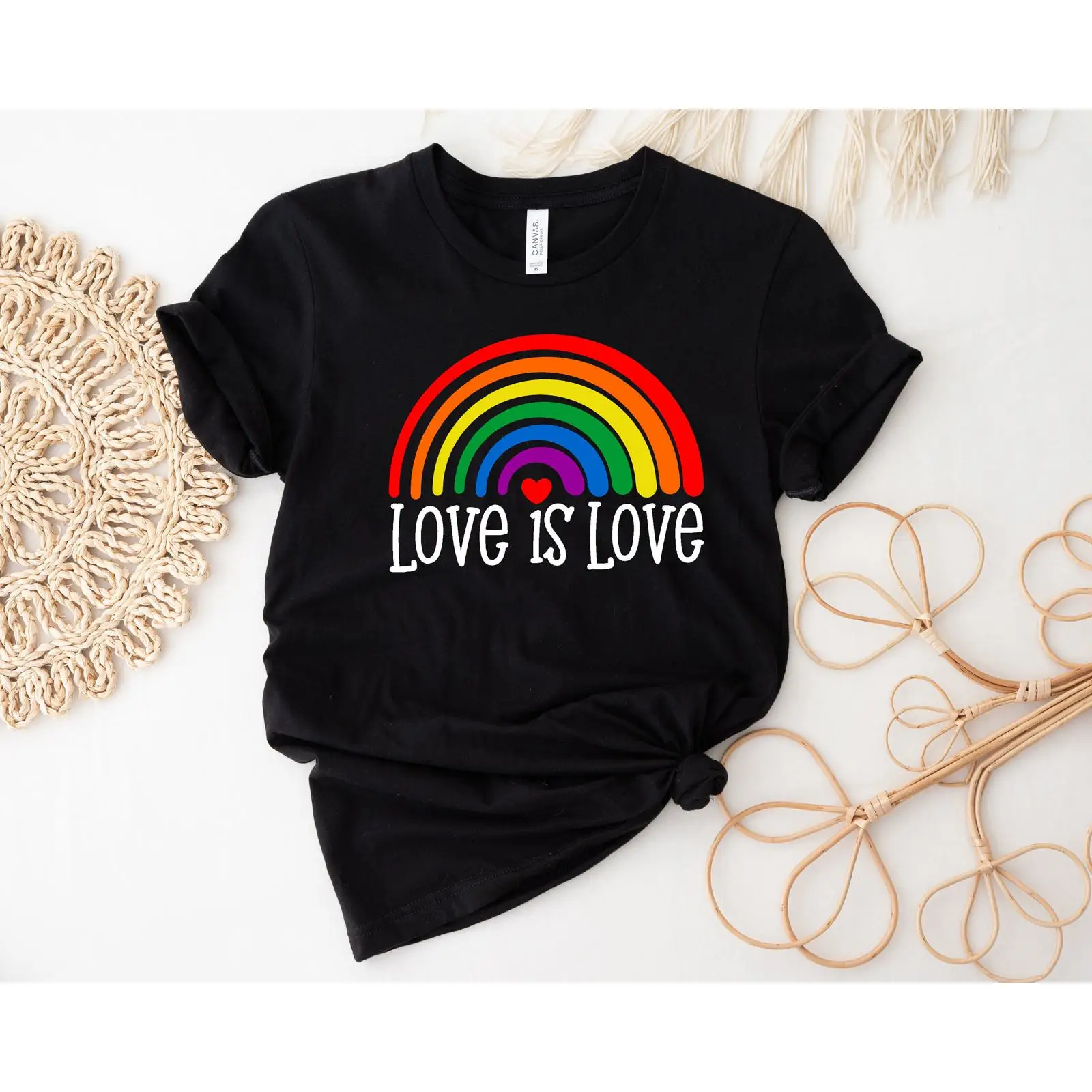 เสื้อยืด Love Is Rainbow LGBTQ - Vintage Fashion Community บทวิจารณ์และราคา